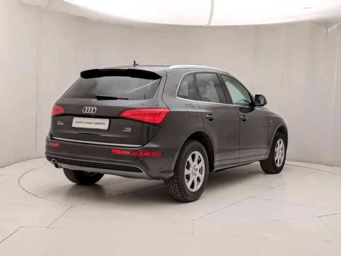 img-3 Audi Q5 Audi U1281777