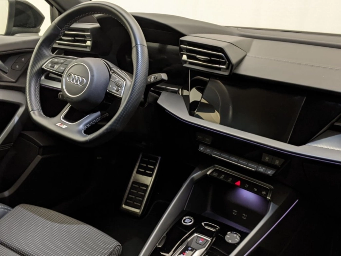 Audi Audi A3 Sportb TDI  2,0    L4  110      DSG