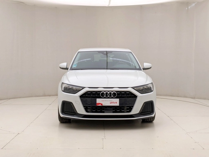 img-1 Audi A1 Audi U1282933