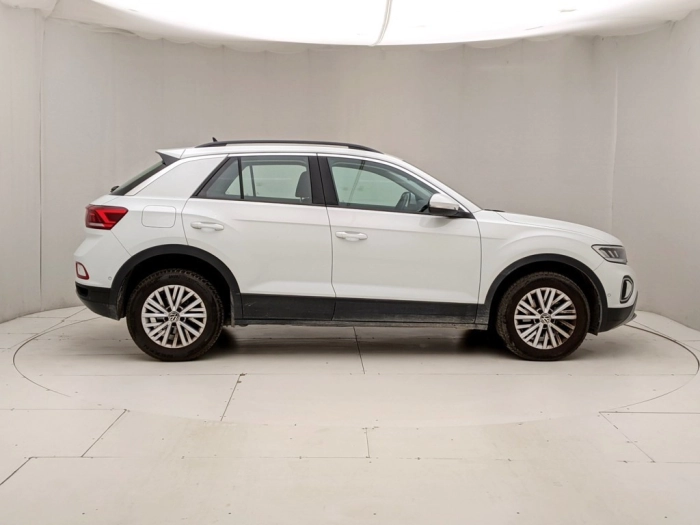 img-2 Volkswagen T-Roc Volkswagen U1282177