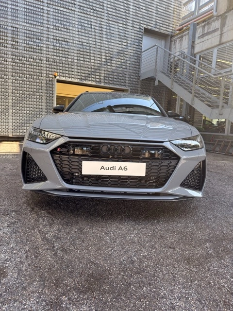 Audi A6 RS6 Avant q  4,0  V8463    A8 MY 25