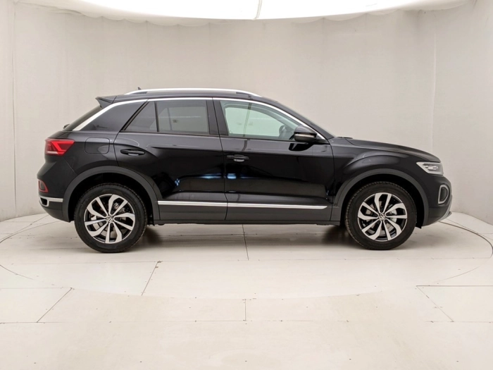 img-2 Volkswagen T-Roc Volkswagen N1247333