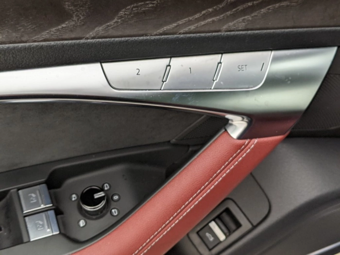 Audi A7 S7 SPB 3.0 TDI quattro tiptronic sport attitude