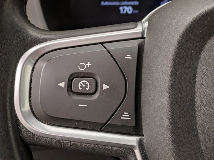 Volvo XC60 XC60 B4 (d) AWD Geartronic Momentum