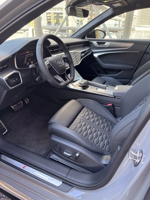 Audi A6 RS6 Avant q  4,0  V8463    A8 MY 25