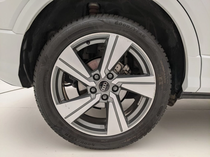 img-4 Audi Q2 Audi U1279598