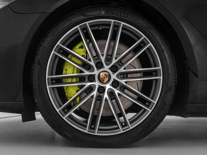 img-3 Porsche Panamera Porsche U1282728