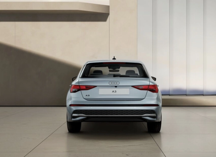 img-3 Audi Audi Audi N1247320