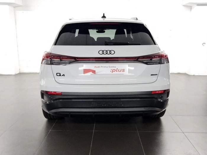 img-4 Audi Q4 Audi N1245113