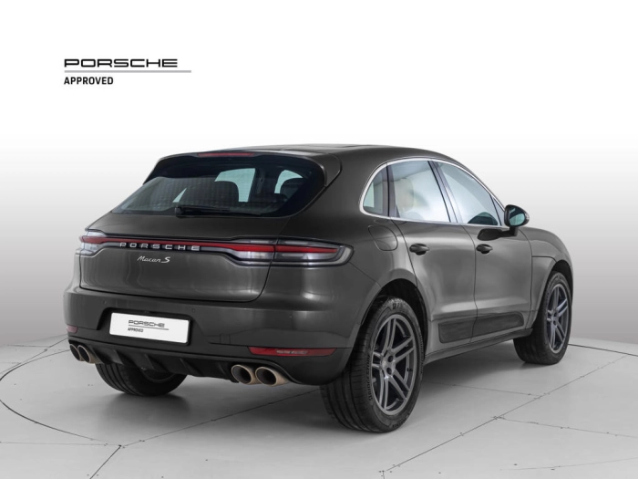 img-2 Porsche Macan Porsche U1282516