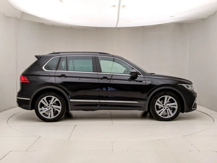img-2 Volkswagen Tiguan Volkswagen U1282084