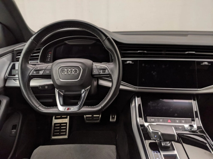 img-3 Audi Q8 Audi U1282215