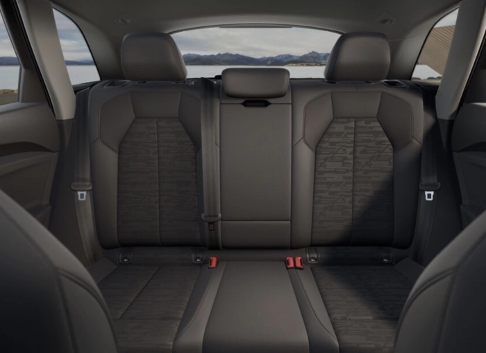 Audi Q5 Q5           2,0  L4150/DF9A7 MY 25