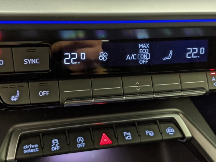 Audi Audi A3 Sportb TDI  2,0    L4  110      DSG