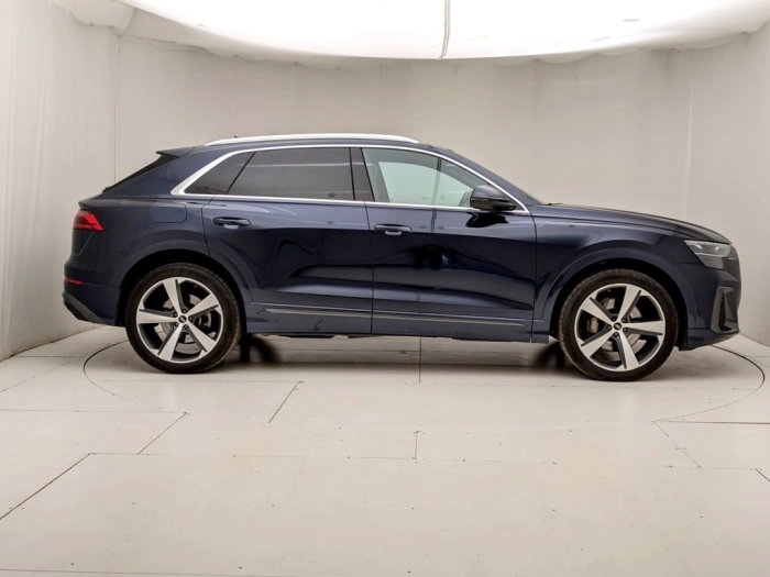 img-2 Audi Q8 Audi U1283240