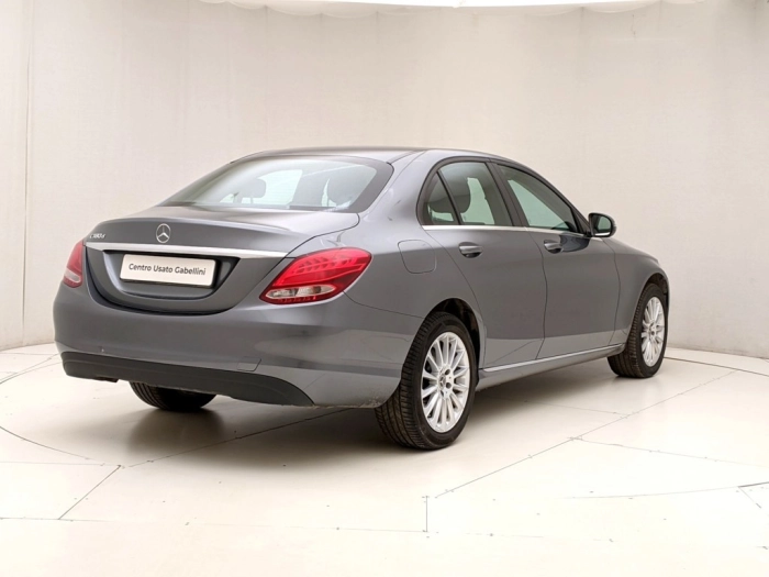 img-2 Mercedes-Benz Classe Mercedes-Benz U1283253