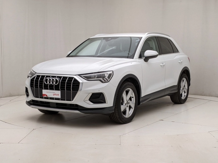 img-0 Audi Q3 Audi U1282365
