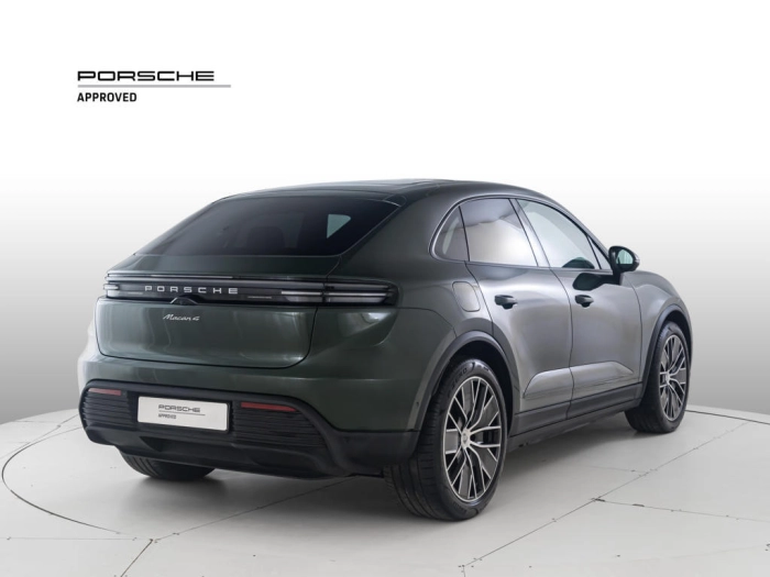 img-2 Porsche Macan Porsche U1282476