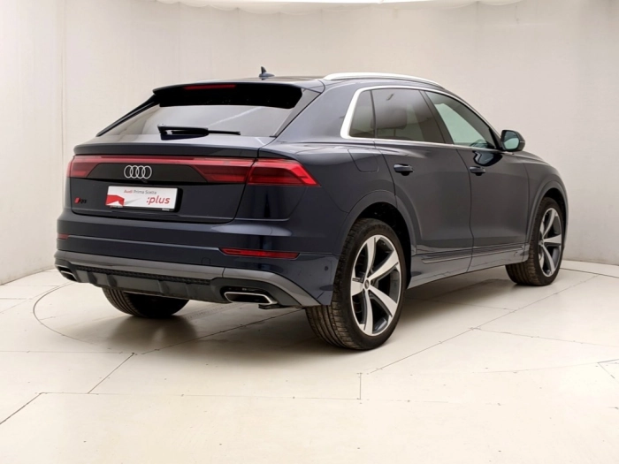 img-3 Audi Q8 Audi U1283240