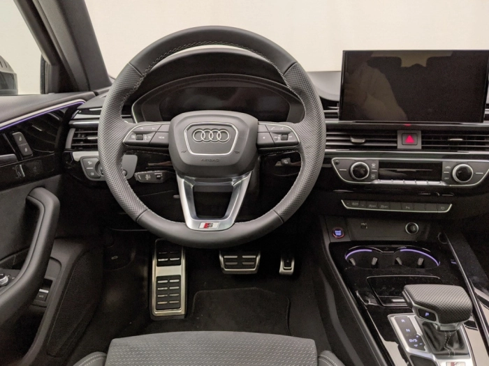img-3 Audi A4 Audi N1224406