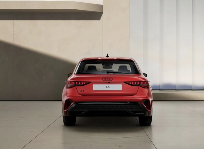 img-4 Audi Audi Audi N1239585