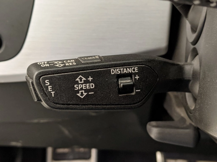 Audi A4 A4 Avant 40 g-tron S tronic S line edition