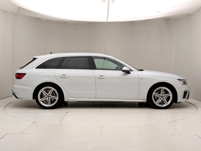 img-2 Audi A4 Audi U1282370