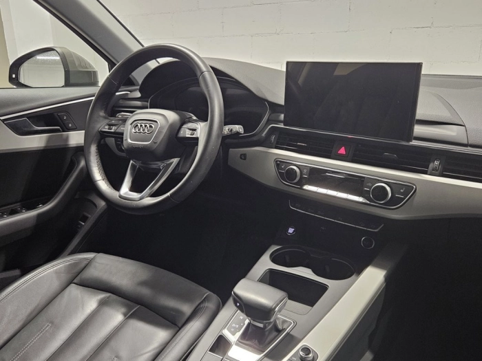 img-2 Audi A4 Audi U1282470