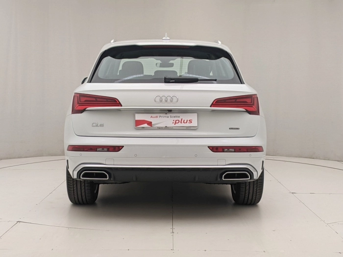 img-4 Audi Q5 Audi N1240332