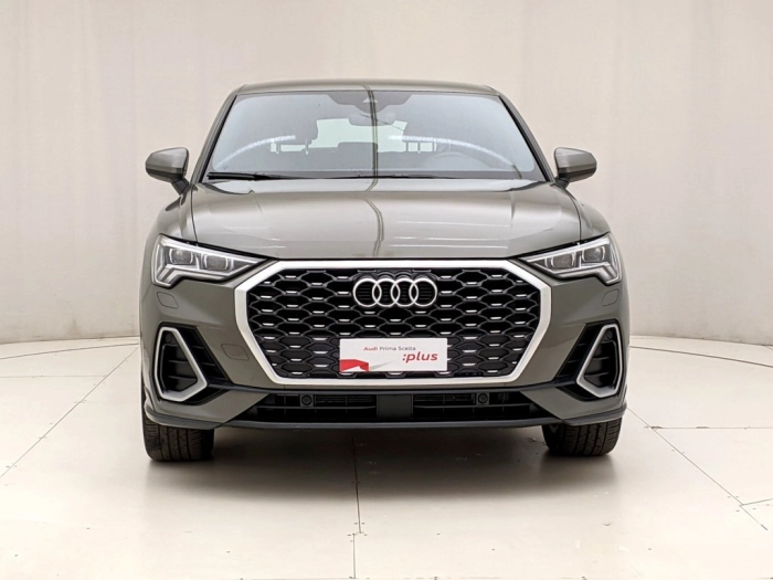 img-1 Audi Q3 Audi N1241600