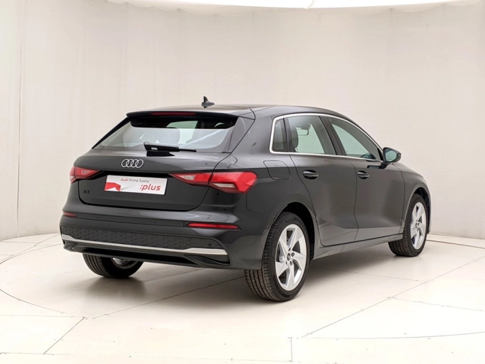 img-3 Audi A3 Audi U1282931