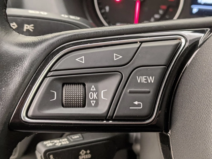 Audi Q2 Q2 30 TDI S tronic Admired