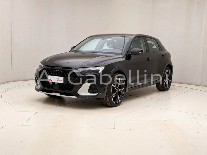 img-0 Audi A1 Audi U1282960