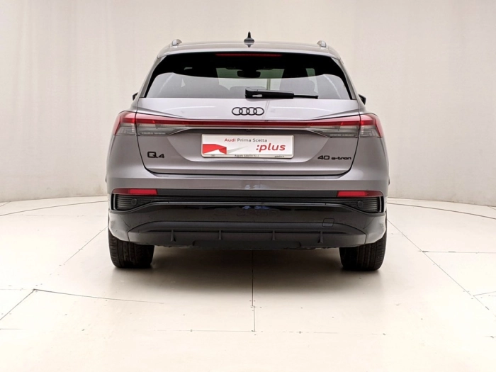 img-4 Audi e-tron Audi U1282419
