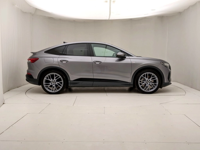 img-2 Audi e-tron Audi U1283043