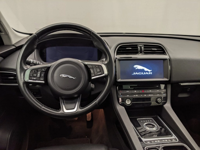 Jaguar F-Pace F-Pace 3.0 D V6 300 CV AWD aut. Prestige