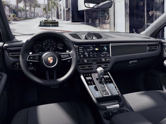 img-3 Porsche Macan Porsche N1244167