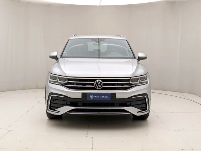 img-1 Volkswagen Tiguan Volkswagen U1282118