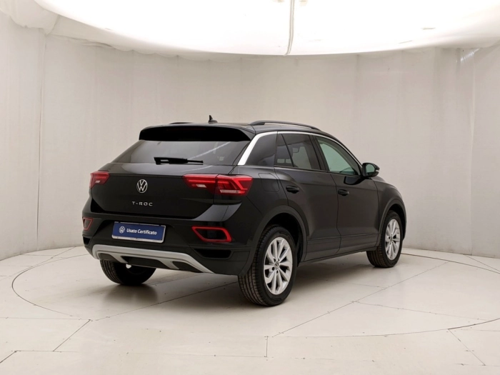 img-3 Volkswagen T-Roc Volkswagen U1282852