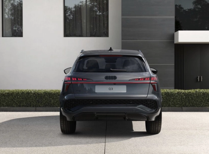 Audi Nuova Audi Q3 SUV S line edition TDI  110 kW S tronic