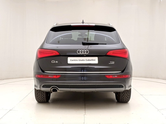 img-4 Audi Q5 Audi U1281777
