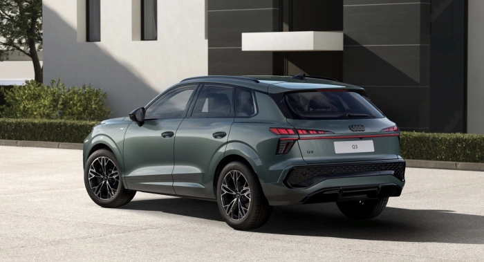 Audi Nuova Audi Q3 SUV S line edition TDI  110 kW S tronic