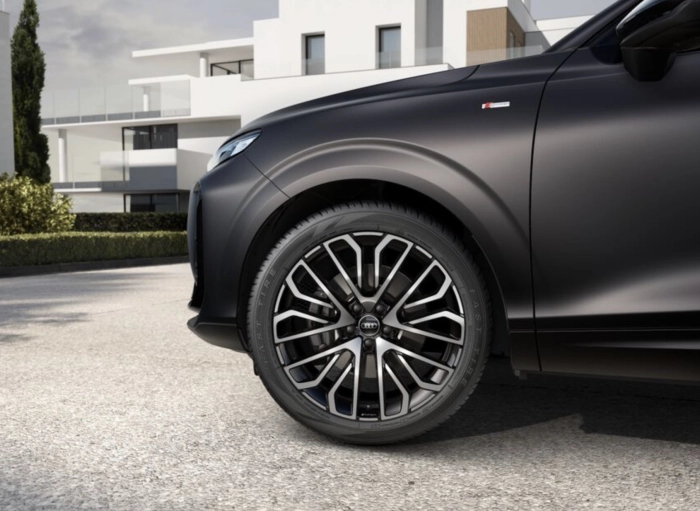 Audi Q3 Q3 Sb TDI    2,0  L4110    A7