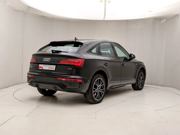img-3 Audi Q5 Audi U1282667