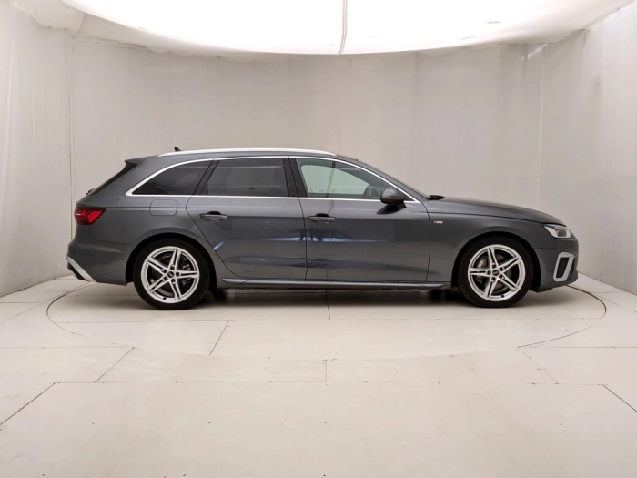 img-2 Audi A4 Audi U1282875