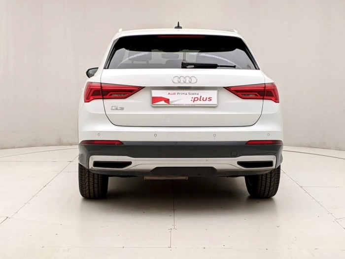 img-4 Audi Q3 Audi U1282682