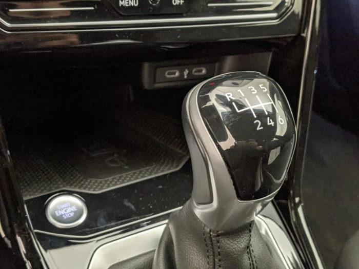 Volkswagen T-Roc T-ROC 1.0 TSI R-LINE 115CV MY 25