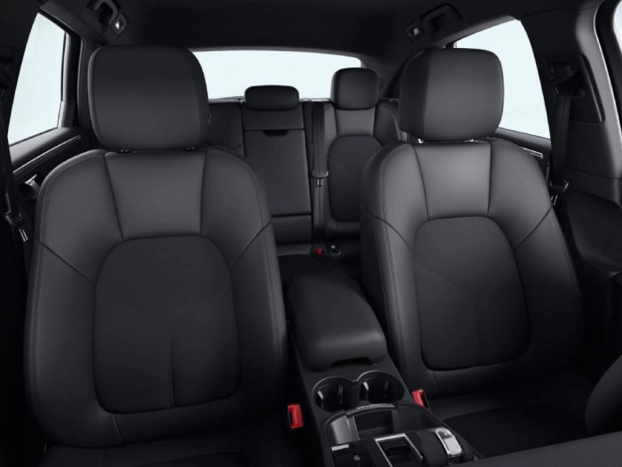 img-4 Porsche Macan Porsche N1243120