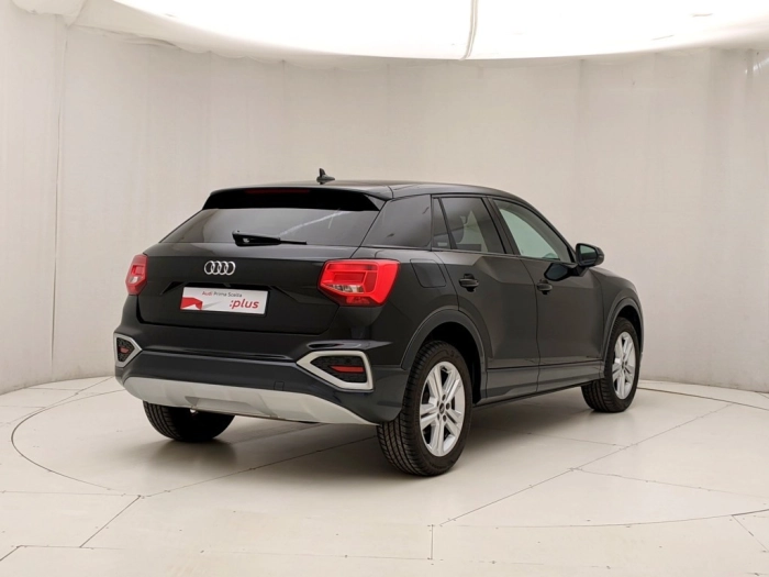 img-3 Audi Q2 Audi U1282925
