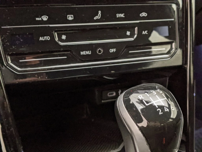 Volkswagen T-Roc T-Roc 1.0 TSI R-Line